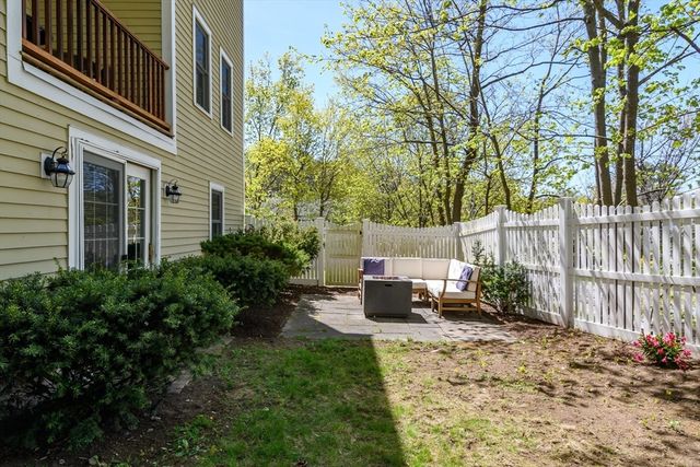 7 Westview Ave 7, Natick, MA 01760