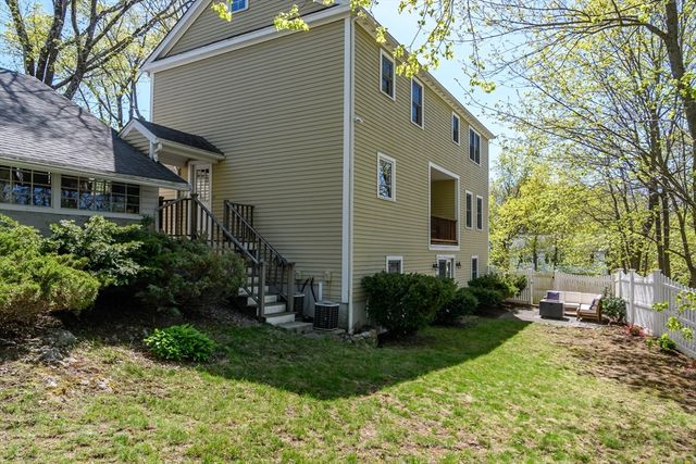 7 Westview Ave 7, Natick, MA 01760