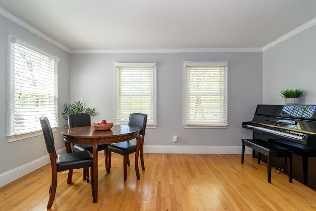 7 Westview Ave 7, Natick, MA 01760