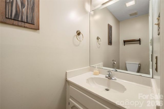 3426 Driftwood Drive, Gastonia, NC 28056