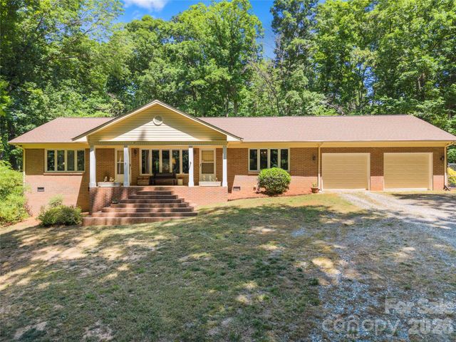 3426 Driftwood Drive, Gastonia, NC 28056