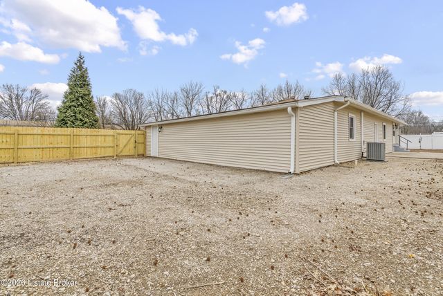 4312 Mae Ave, Louisville, KY 40216