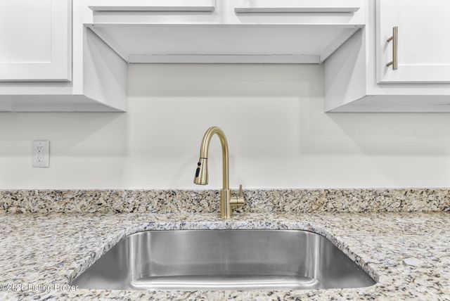 4312 Mae Ave, Louisville, KY 40216