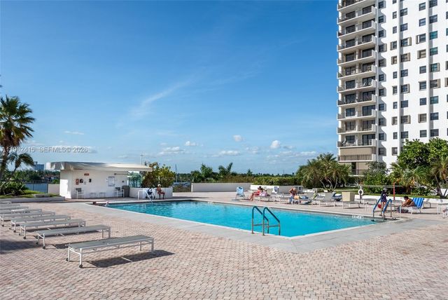 1201 S Ocean Dr 412S, Hollywood, FL 33019