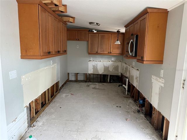 420 W OLYMPIA AVENUE, Punta Gorda, FL 33950