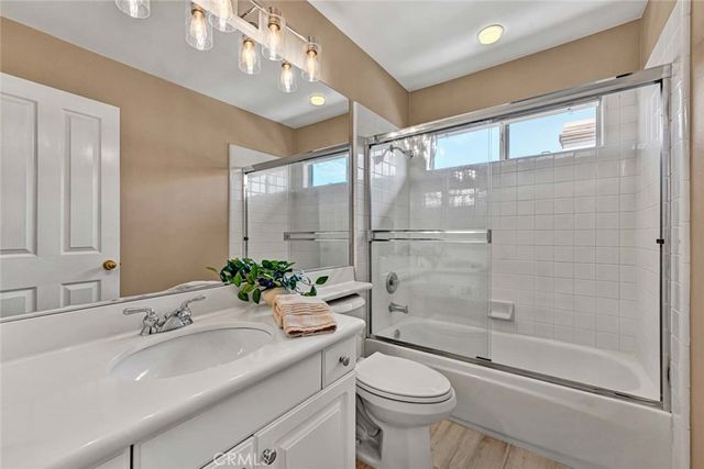 2530 Alister Avenue, Tustin, CA 92782
