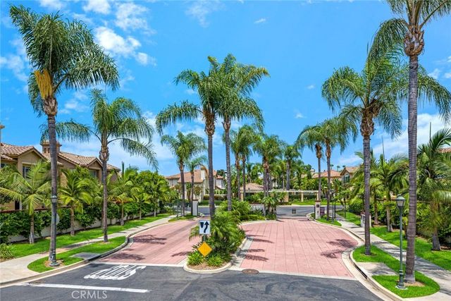 2530 Alister Avenue, Tustin, CA 92782