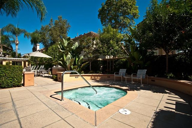 2530 Alister Avenue, Tustin, CA 92782