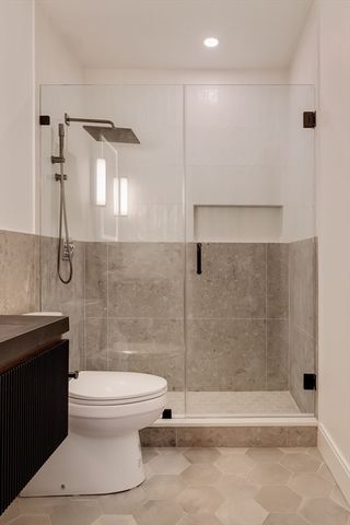 182 Tremont St 2, Somerville, MA 02143