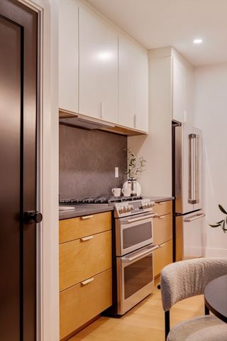 182 Tremont St 2, Somerville, MA 02143
