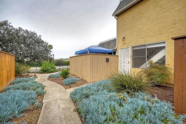 1126 Madera Lane, Vista, CA 92084