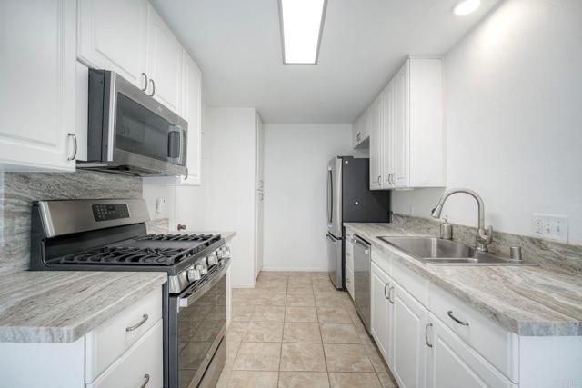 1126 Madera Lane, Vista, CA 92084