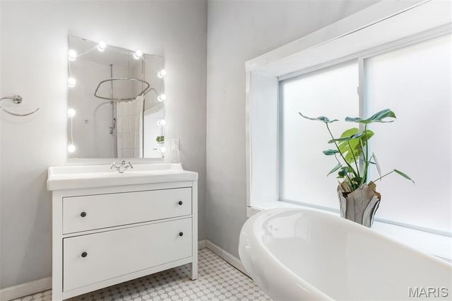 938 Catalpa Street, St Louis, MO 63112