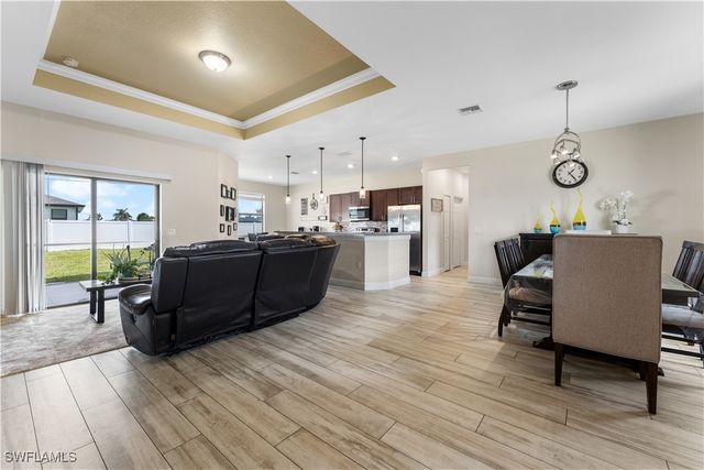 2717 Shelby PKWY, Cape Coral, FL 33904