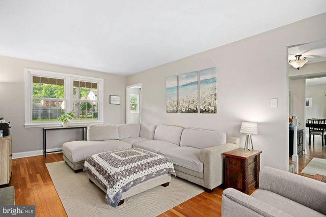 47 PLYMOUTH DR, Cherry Hill, NJ 08034