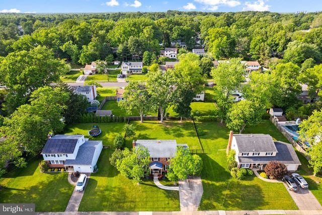 47 PLYMOUTH DR, Cherry Hill, NJ 08034