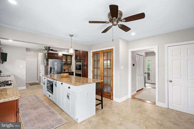 47 PLYMOUTH DR, Cherry Hill, NJ 08034