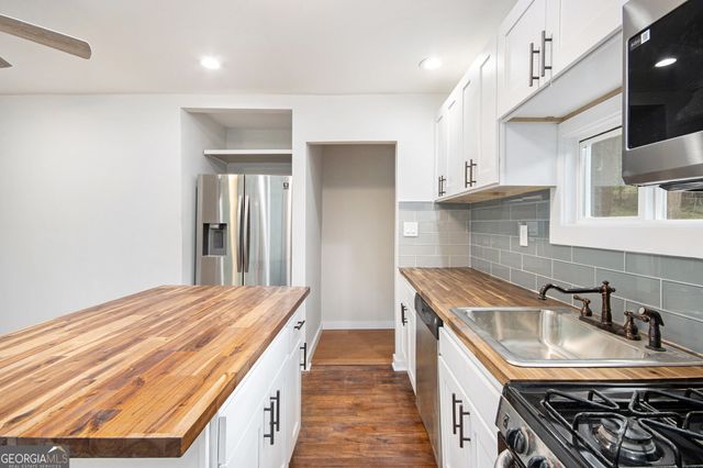 2952 Diana Drive SW, Atlanta, GA 30315
