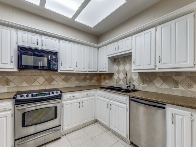 4020 Morman Lane, Addison, TX 75001