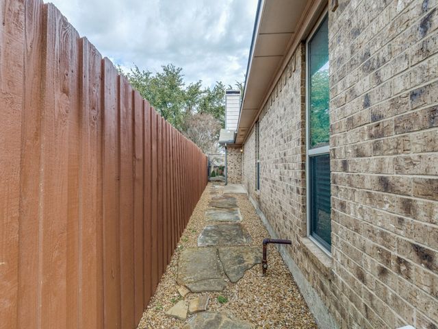 4020 Morman Lane, Addison, TX 75001