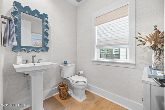 1611 PIAZZA Place, Jacksonville, FL 32207