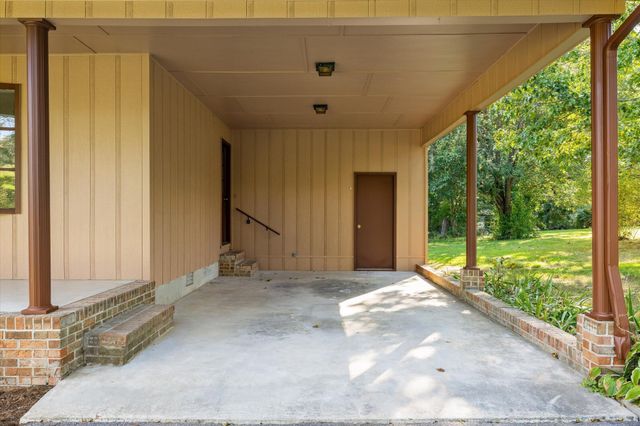 102 Fawn Trail, Signal Mountain, TN 37377