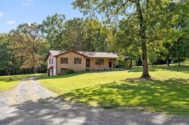 102 Fawn Trail, Signal Mountain, TN 37377