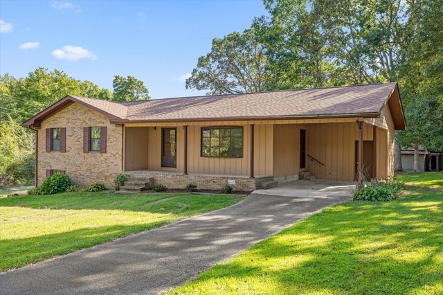 102 Fawn Trail, Signal Mountain, TN 37377