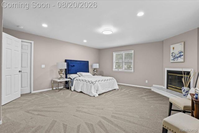 429 Moran Road, Grosse Pointe Farms, MI 48236