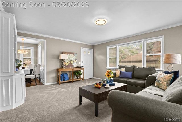 429 Moran Road, Grosse Pointe Farms, MI 48236
