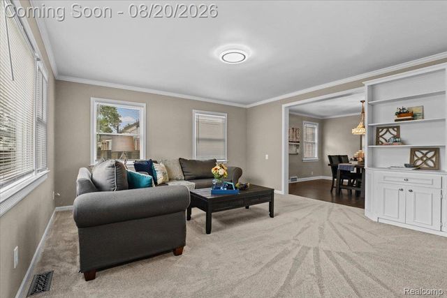 429 Moran Road, Grosse Pointe Farms, MI 48236