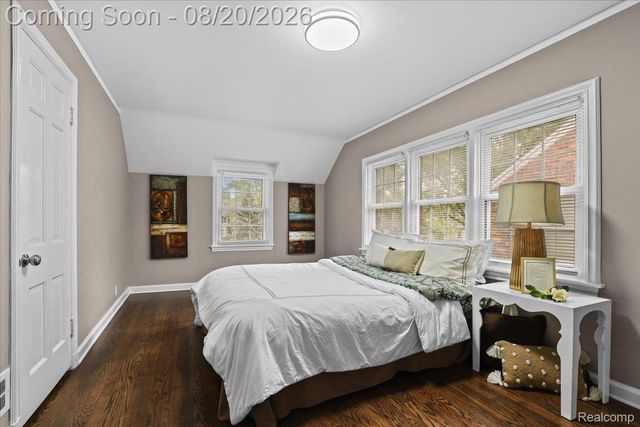 429 Moran Road, Grosse Pointe Farms, MI 48236
