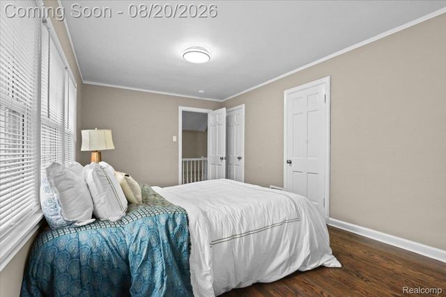 429 Moran Road, Grosse Pointe Farms, MI 48236