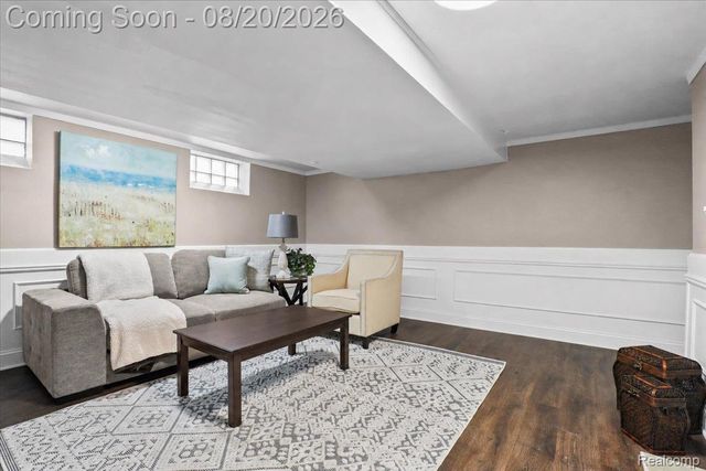 429 Moran Road, Grosse Pointe Farms, MI 48236