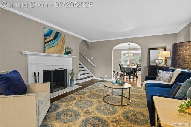429 Moran Road, Grosse Pointe Farms, MI 48236