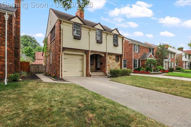 429 Moran Road, Grosse Pointe Farms, MI 48236
