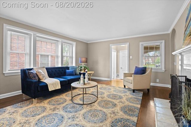 429 Moran Road, Grosse Pointe Farms, MI 48236