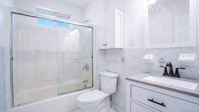 24 Pennyfield Avenue 2C, Bronx, NY 10465