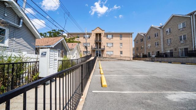 24 Pennyfield Avenue 2C, Bronx, NY 10465
