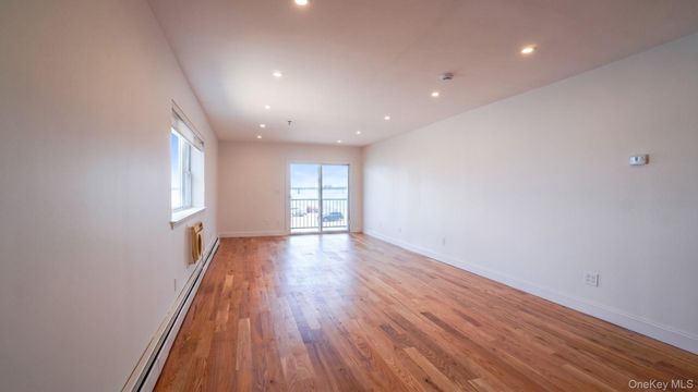 24 Pennyfield Avenue 2C, Bronx, NY 10465