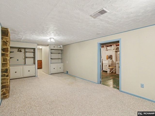 12305 Weir Street, Omaha, NE 68137