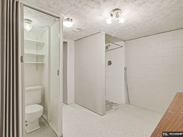 12305 Weir Street, Omaha, NE 68137