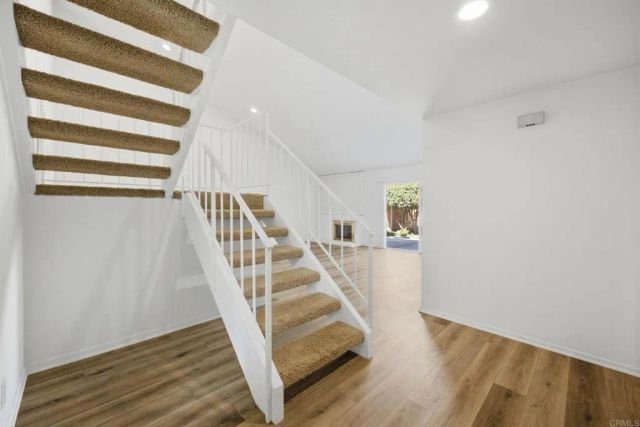 4 Windwood, Irvine, CA 92604