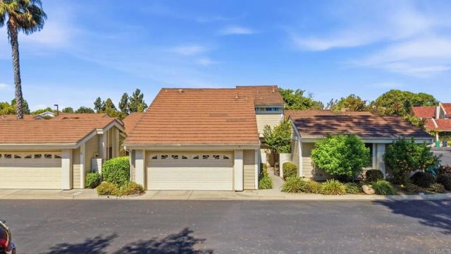 4 Windwood, Irvine, CA 92604