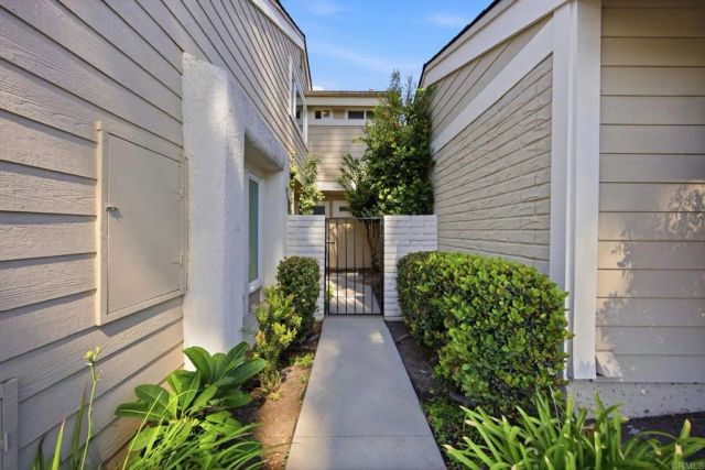 4 Windwood, Irvine, CA 92604