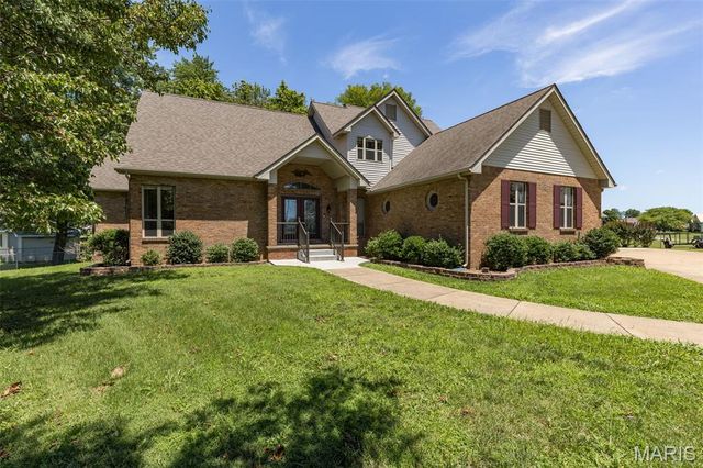 532 Loretta Court, Farmington, MO 63640