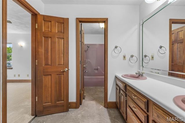 532 Loretta Court, Farmington, MO 63640