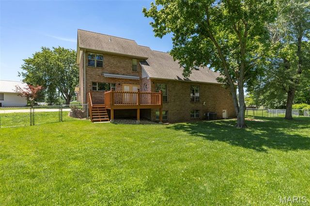 532 Loretta Court, Farmington, MO 63640