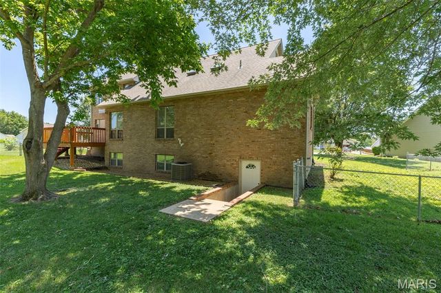 532 Loretta Court, Farmington, MO 63640