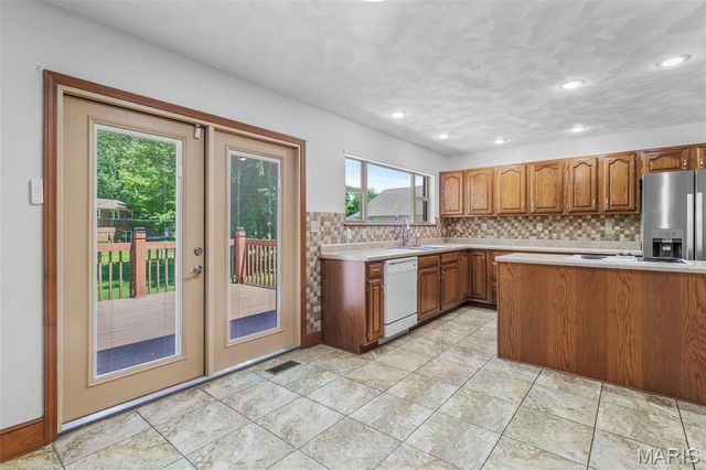 532 Loretta Court, Farmington, MO 63640